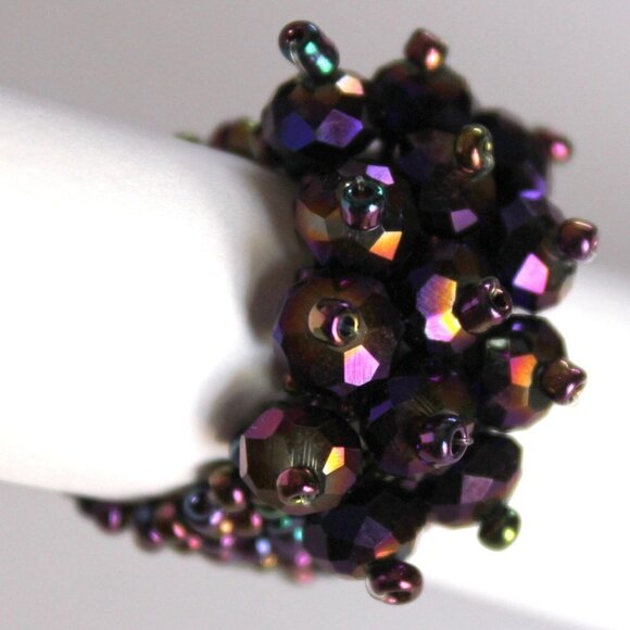Dark Purple Aurora Borealis Faceted Crystal Seed Bead One Size Stretch Ring 7-10 - Picture 1 of 5